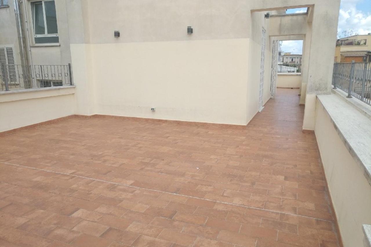 Apartment Via Raffaele Balestra ローマ エクステリア 写真